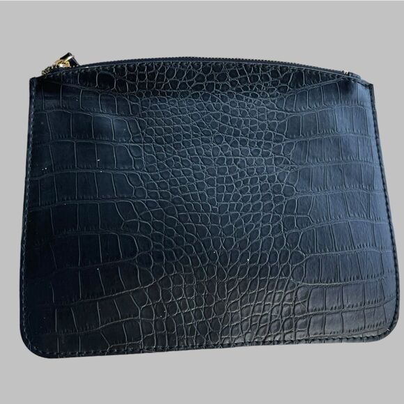 Nine West Large Tote Bag Vegan Leather plus Accessory Pouch EUC - Picture 14 of 16